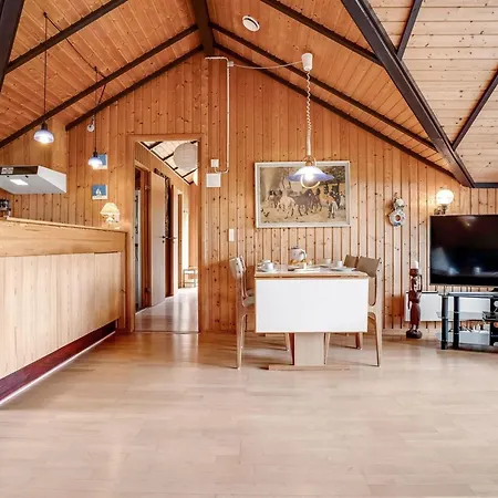 Ovine - 900m From The Sea By Interhome